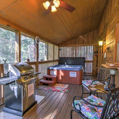 Cozy Nest Gatlinburg Cabin With Porch And Jacuzzi! Villa Exterior photo