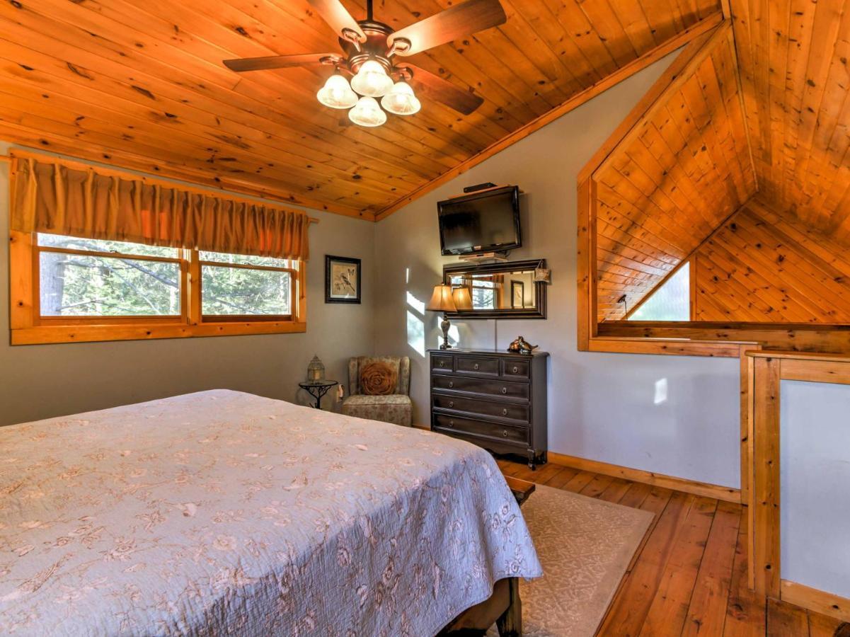 Cozy Nest Gatlinburg Cabin With Porch And Jacuzzi! Villa Exterior photo